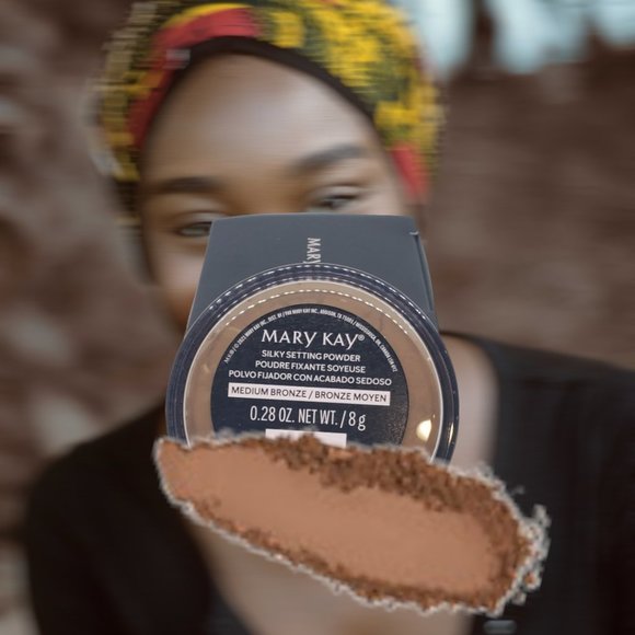 Medium  Bronze Silky Setting Powder - Mary Kay - Picture 5 of 6